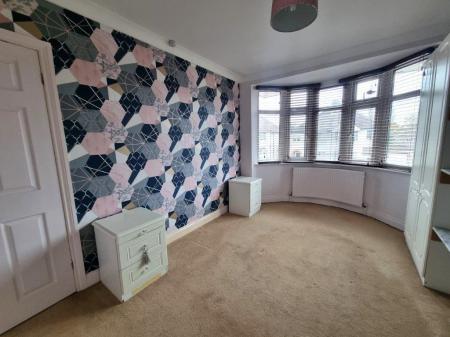 3 bedroom Semi-detached house to let in Avondale Road, Ipswich, IP3