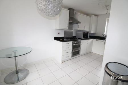 3 bedroom Semi-detached house to let in Hares Close, Kesgrave, IP5