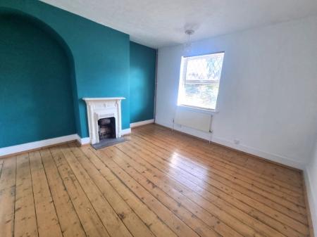 2 bedroom Terraced House for sale in Devonshire Road, Ipswich, IP3