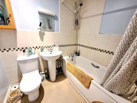 2 bedroom Semi-detached house to let in Crooked Creek Road, Woodbridge, IP12