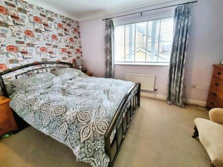2 bedroom Semi-detached house to let in Crooked Creek Road, Woodbridge, IP12