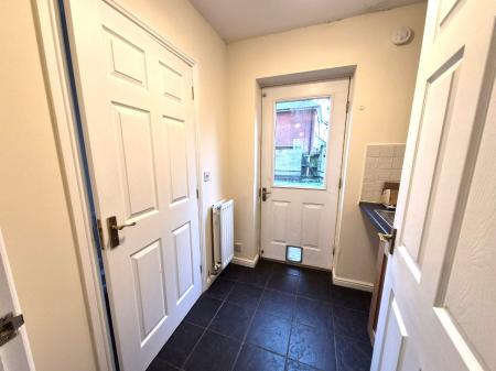 6 bedroom Town house to let in Ravenswood Avenue, Ravenswood, Ipswich, IP3