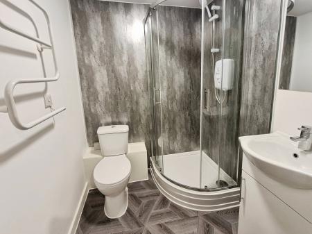 1 bedroom Flat to let in Tower Ramparts, Ipswich, IP1