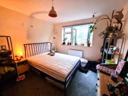 2 bedroom Flat for sale in Belstead Avenue, Ipswich, IP2