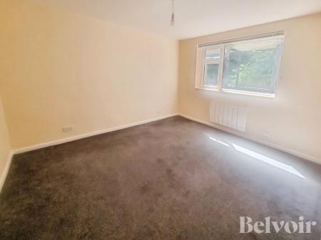 2 bedroom Flat for sale in Belstead Avenue, Ipswich, IP2