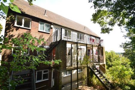 2 bedroom Flat for sale in Belstead Avenue, Ipswich, IP2