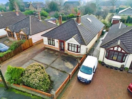 3 bedroom Bungalow for sale in Foxhall Road, Ipswich, IP4