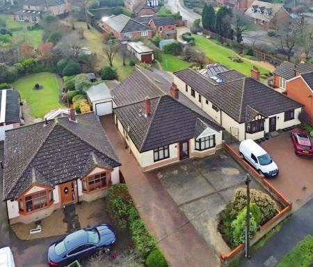 3 bedroom Bungalow for sale in Foxhall Road, Ipswich, IP4