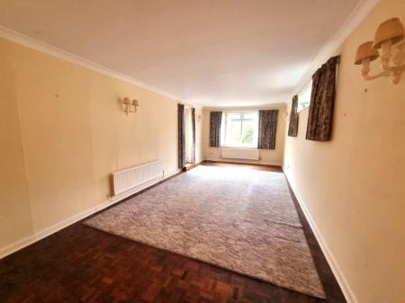 3 bedroom Bungalow for sale in Foxhall Road, Ipswich, IP4