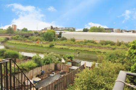 1 bedroom Maisonette to let in Burrell Road, Ipswich, IP2