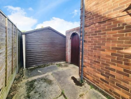 3 bedroom Semi-detached house for sale in Worcester Road, Ipswich, IP3