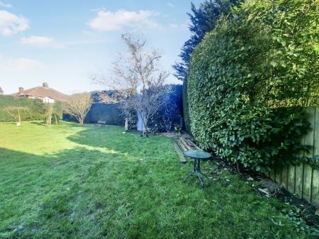 1 bedroom Flat to let in Winston Avenue, Ipswich, IP4