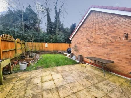 3 bedroom Semi-detached house for sale in Sandy Close, Great Blakenham, IP6