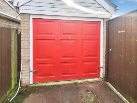 3 bedroom Detached house for sale in Weavers Way, Barham, IP6