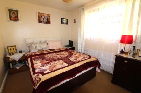 2 bedroom Flat for sale in Firmin Close, Ipswich, IP1