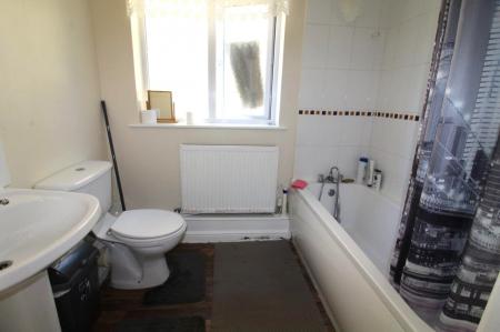 2 bedroom Flat for sale in Firmin Close, Ipswich, IP1