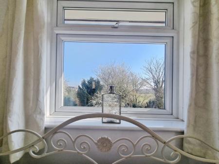 4 bedroom Detached house for sale in St Peters Close, Henley, IP6