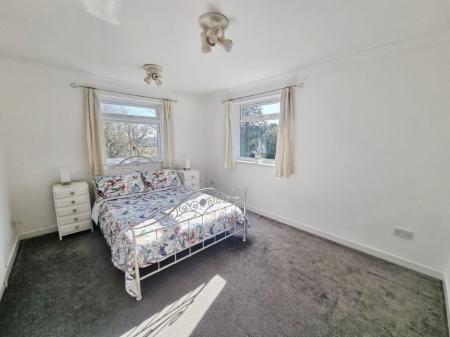 4 bedroom Detached house for sale in St Peters Close, Henley, IP6