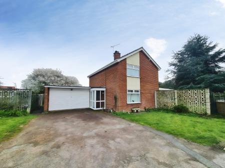 St Peters Close, Henley, IP6