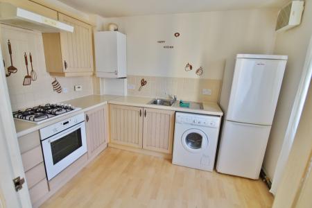 2 bedroom Flat to let in Firmin Close, Ipswich, IP1