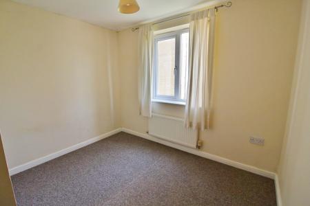 2 bedroom Flat to let in Firmin Close, Ipswich, IP1