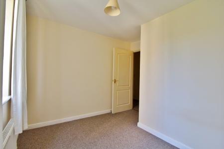 2 bedroom Flat to let in Firmin Close, Ipswich, IP1