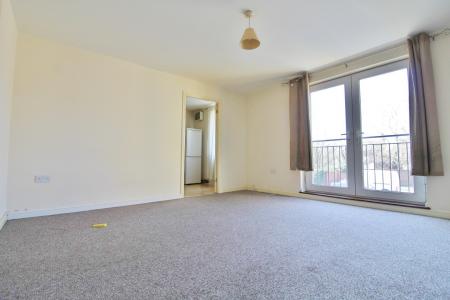 2 bedroom Flat to let in Firmin Close, Ipswich, IP1