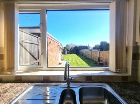 3 bedroom Semi-detached house for sale in Fircroft Road, Ipswich, IP1