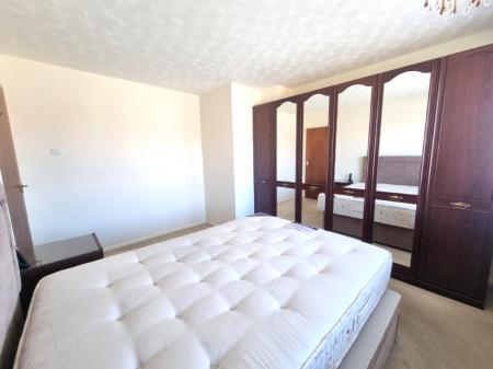 3 bedroom Semi-detached house for sale in Fircroft Road, Ipswich, IP1