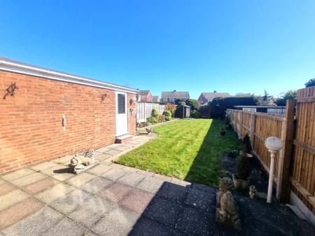 3 bedroom Semi-detached house for sale in Fircroft Road, Ipswich, IP1