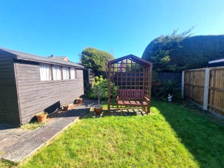 3 bedroom Semi-detached house for sale in Fircroft Road, Ipswich, IP1