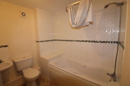 2 bedroom Flat for sale in Firmin Close, Ipswich, IP1