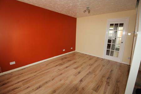 2 bedroom Terraced House to let in Finbars Walk, Ipswich, IP4