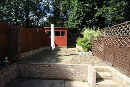 2 bedroom Terraced House to let in Finbars Walk, Ipswich, IP4