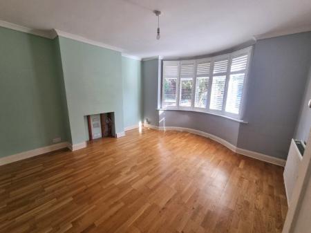3 bedroom Semi-detached house for sale in Foxhall Road, Ipswich, IP3
