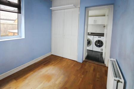 3 bedroom Semi-detached house for sale in Foxhall Road, Ipswich, IP3