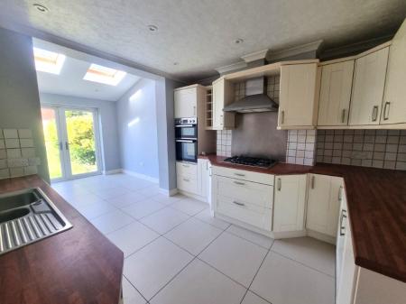 3 bedroom Semi-detached house for sale in Foxhall Road, Ipswich, IP3