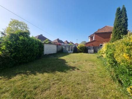 3 bedroom Semi-detached house for sale in Foxhall Road, Ipswich, IP3
