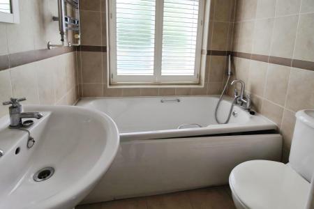 3 bedroom Semi-detached house for sale in Foxhall Road, Ipswich, IP3