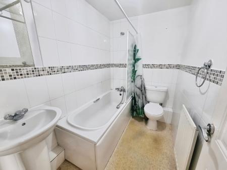 4 bedroom Terraced House for sale in Spindler Close, Kesgrave, IP5