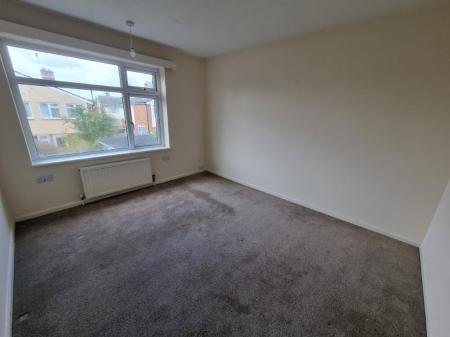 3 bedroom Semi-detached house for sale in Meadowvale Close, Ipswich, IP4