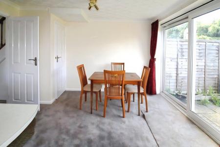 3 bedroom Semi-detached house for sale in Meadowvale Close, Ipswich, IP4