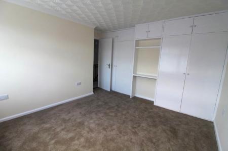 3 bedroom Semi-detached house for sale in Meadowvale Close, Ipswich, IP4