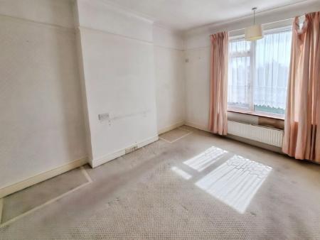 3 bedroom Semi-detached house for sale in Benacre Road, Ipswich, IP3
