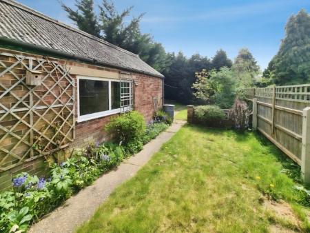 3 bedroom Semi-detached house for sale in Benacre Road, Ipswich, IP3