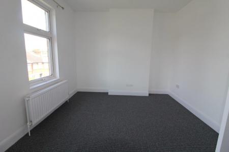 3 bedroom Semi-detached house to let in Grove Lane, Ipswich, IP4