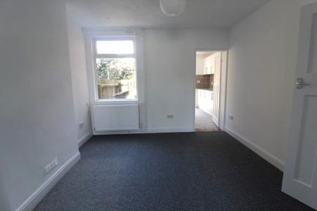 3 bedroom Semi-detached house to let in Grove Lane, Ipswich, IP4