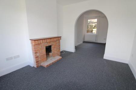 3 bedroom Semi-detached house to let in Grove Lane, Ipswich, IP4