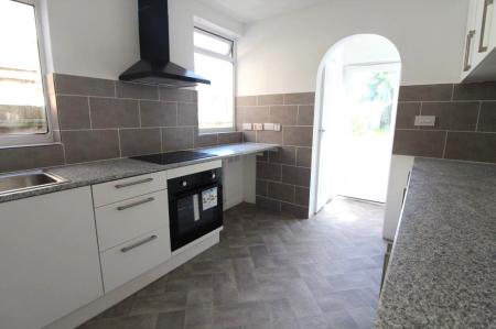 3 bedroom Semi-detached house to let in Grove Lane, Ipswich, IP4