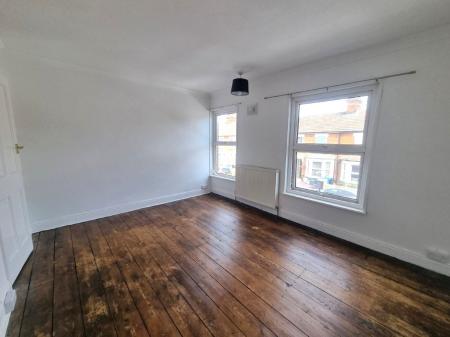 3 bedroom Semi-detached house for sale in Faraday Road, Ipswich, IP4